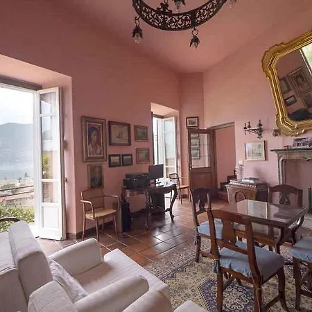 Villa Cesare * メナッジョ