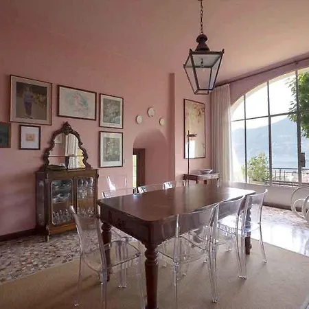 Villa Cesare メナッジョ